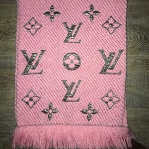 Genuine Pink and Grey Louis Vuitton Wool Scarf
